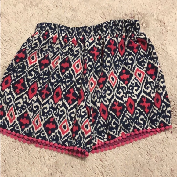 2 pair of girls shorts - Picture 5 of 7